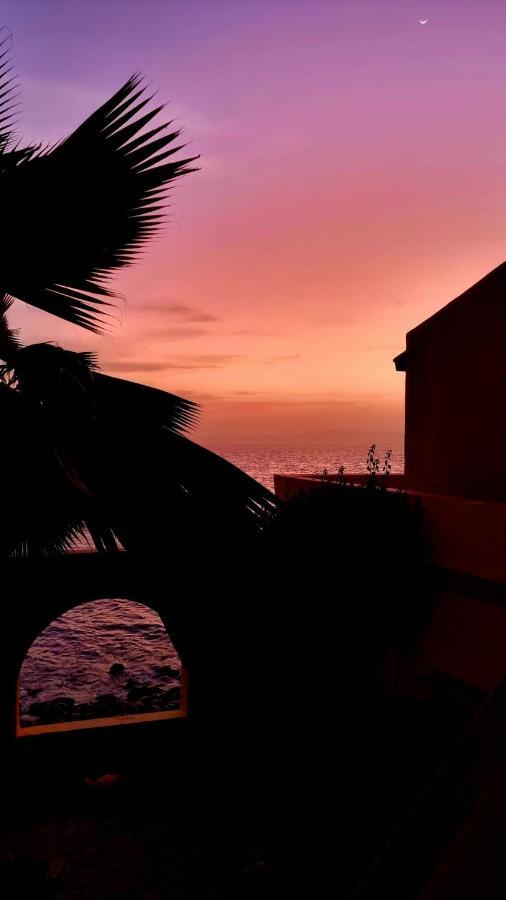Chez Coumbis Bed & Breakfast Goree Exterior photo